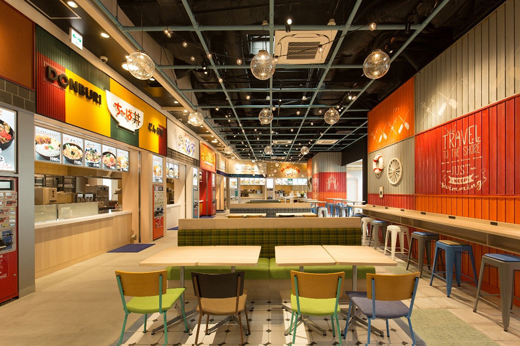 マリンコート内のフードコート/海ほたる(神奈川県/川崎市)(千葉県/木更津市)