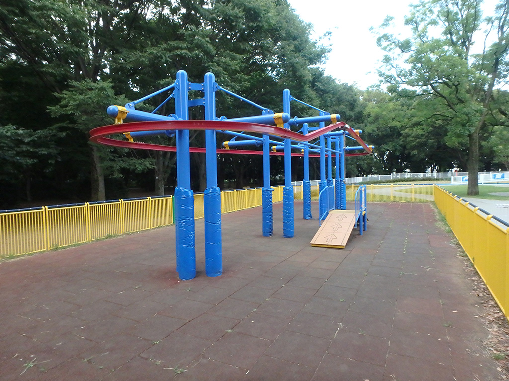 一周まわるタイプのターザンロープ/砧公園（東京都/世田谷区）
