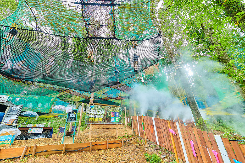 ファンモックで遊ぶ様子/PANZA宮沢湖(埼玉県/飯能市)