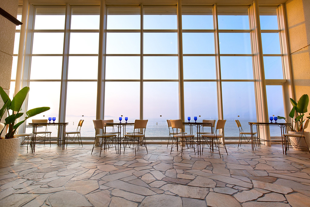 アオアヲ ナルト リゾートの内観(徳島県/鳴門市)