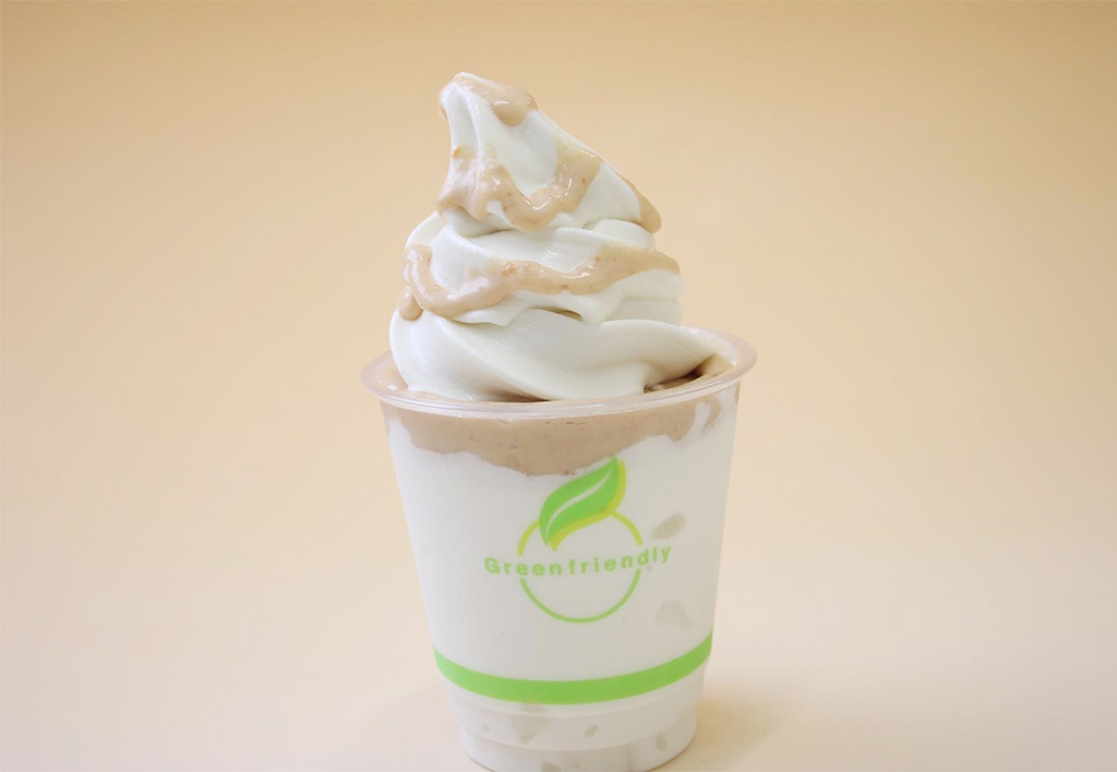 限定のピーナツクリームソフト/酒々井プレミアムアウトレット（千葉県/酒々井町）