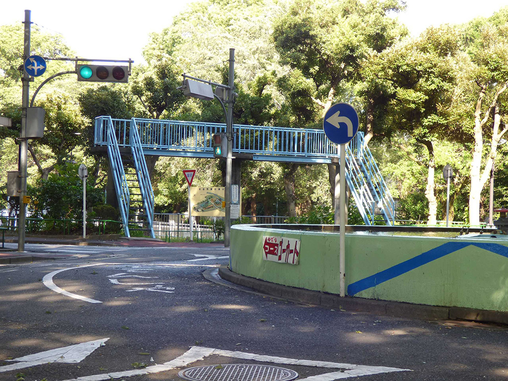 交通ルールを学べる園内コース/杉並児童交通公園(東京都/杉並区)