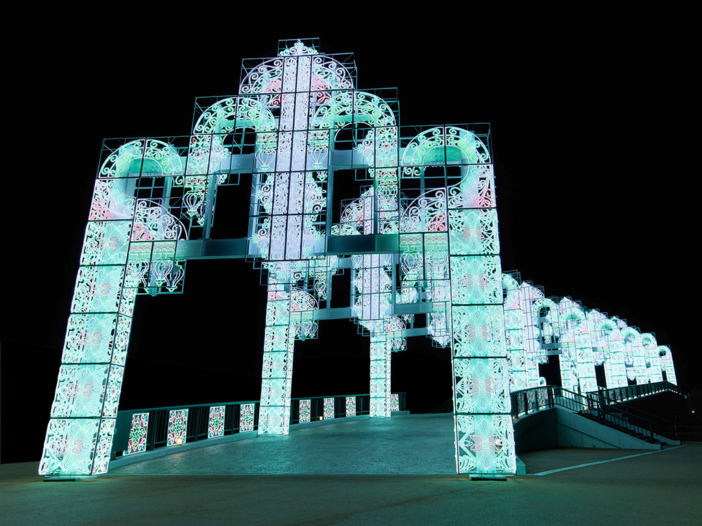 イルミネーション「幸福のレインボーアーチ」/ラグナシア  （愛知県/蒲郡市）