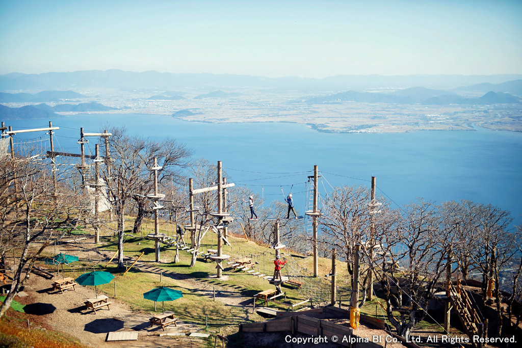 関西最高地にあるアスレチック「スカイウォーカー」/びわ湖バレイ(滋賀県/大津市)