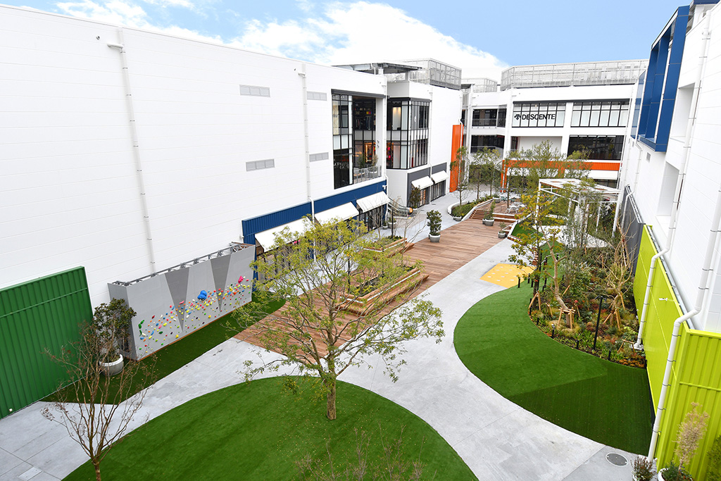 三井アウトレットパーク横浜ベイサイドの外観(神奈川県/横浜市)