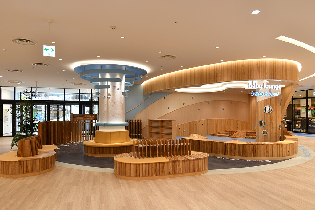 「ベビーラウンジうみのもり」/三井アウトレットパーク横浜ベイサイド(神奈川県/横浜市)