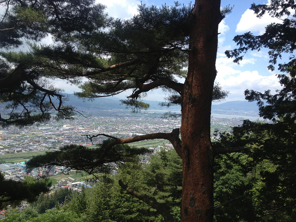 神社からの眺め(長野県/茅野市)