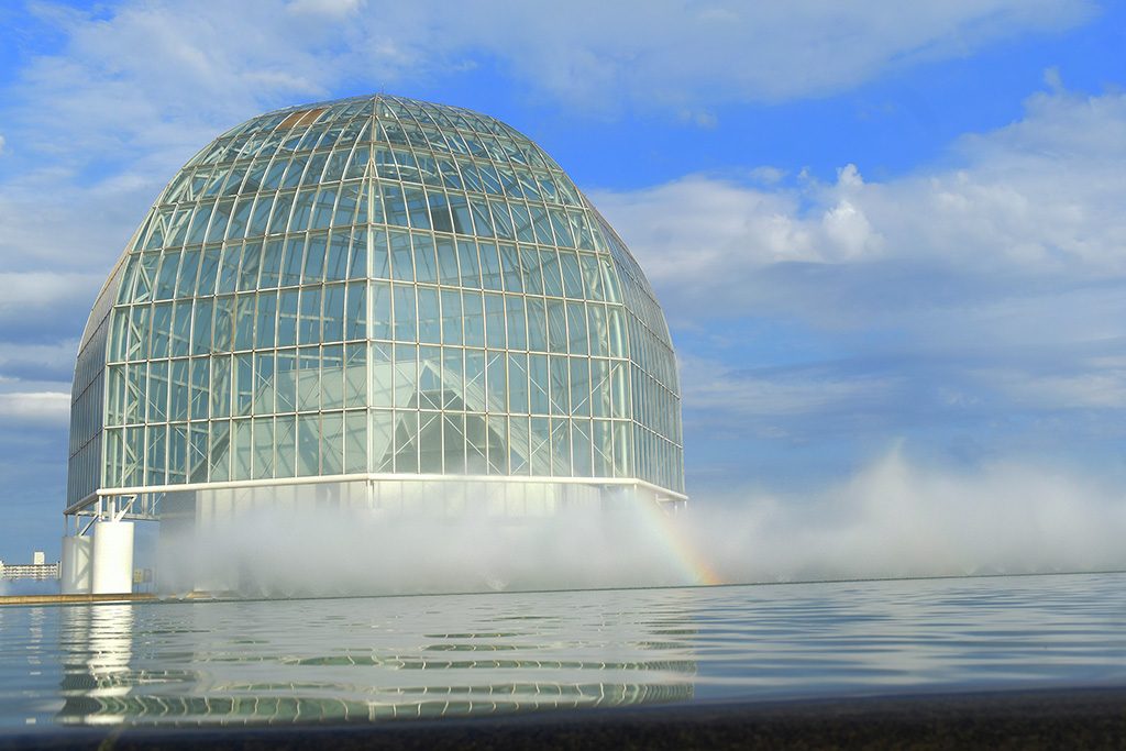 水族園のシンボル「ガラスドーム」/東京都葛西臨海水族園（江戸川区）