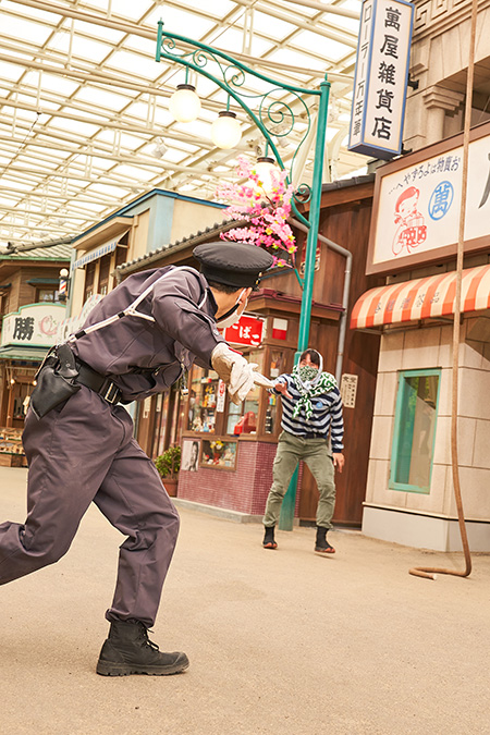 巡査と盗人のパフォーマンス/西武園ゆうえんち(埼玉県/所沢市)