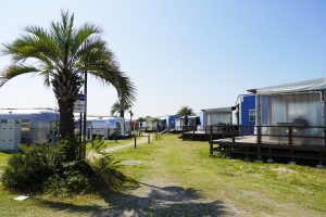 パームガーデン舞洲で日帰りバーベキューにグランピング。子連れは周辺に遊び場も！