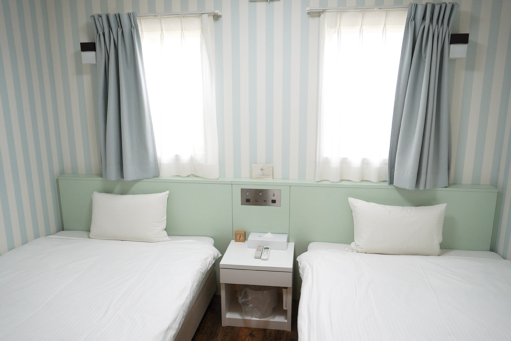 トレーラーハウスのベッドルーム/パームガーデン舞洲（大阪府/大阪市）