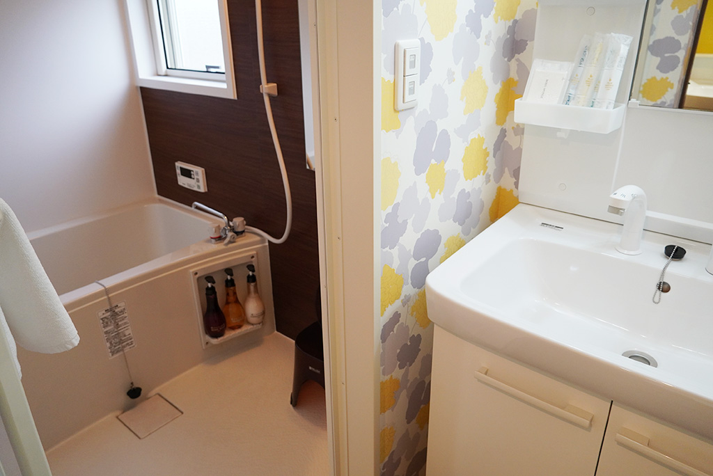 トレーラーハウスの洗面所やバスルーム/パームガーデン舞洲（大阪府/大阪市）