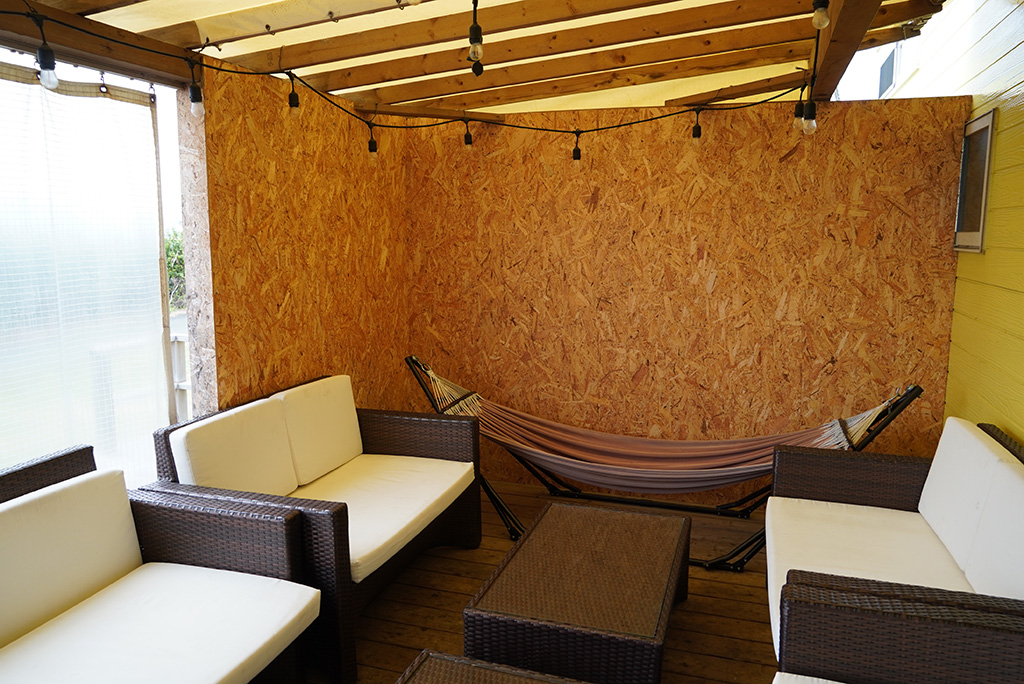 トレーラーハウスのウッドデッキ/パームガーデン舞洲（大阪府/大阪市）