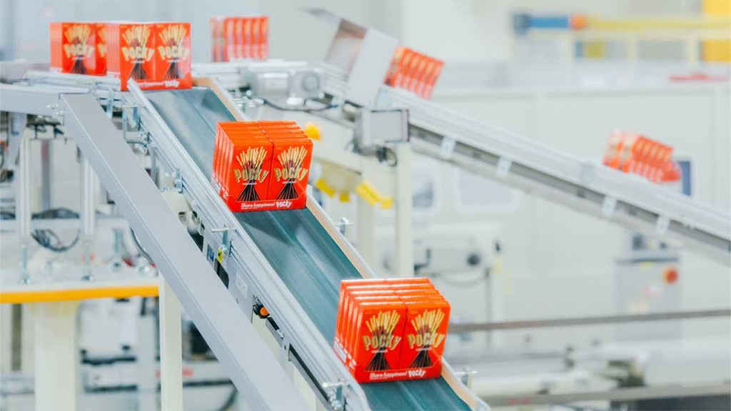 ポッキーが製造される様子/グリコピア・イースト（埼玉県/北本市）