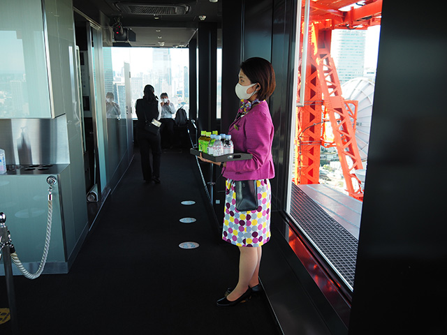 ドリンクサービスとフォトサービス/東京タワー(東京都/港区)