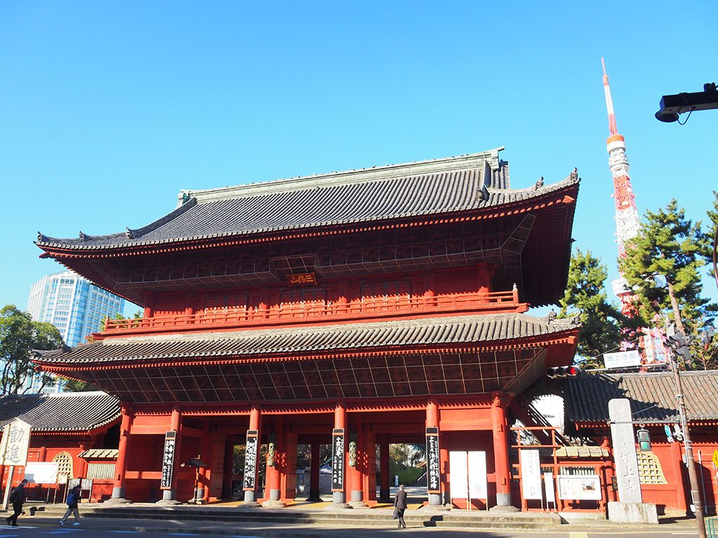 増上寺の表門と東京タワー/都立芝公園（東京都/港区）