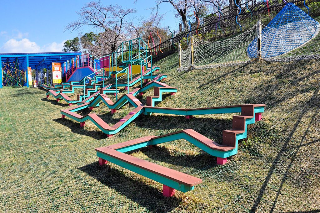 あたま系アスレチック ヤッテミ〜ナ/ひらかたパーク（大阪府/枚方市）