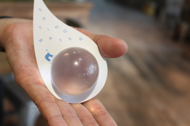 オープン当時から話題の「食べる水」/NIFREL（ニフレル）（大阪府/吹田市）