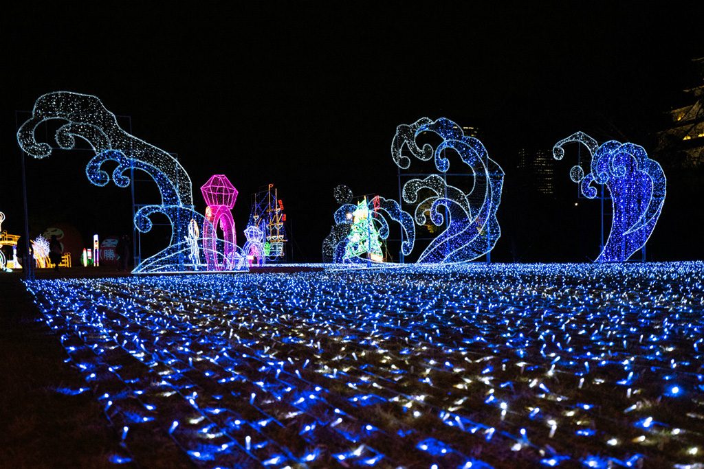水の都・大阪をイメージした光の水面/大阪城イルミナージュ（大阪市/中央区）