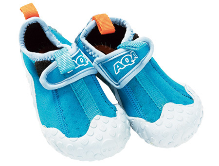 マリンシューズ