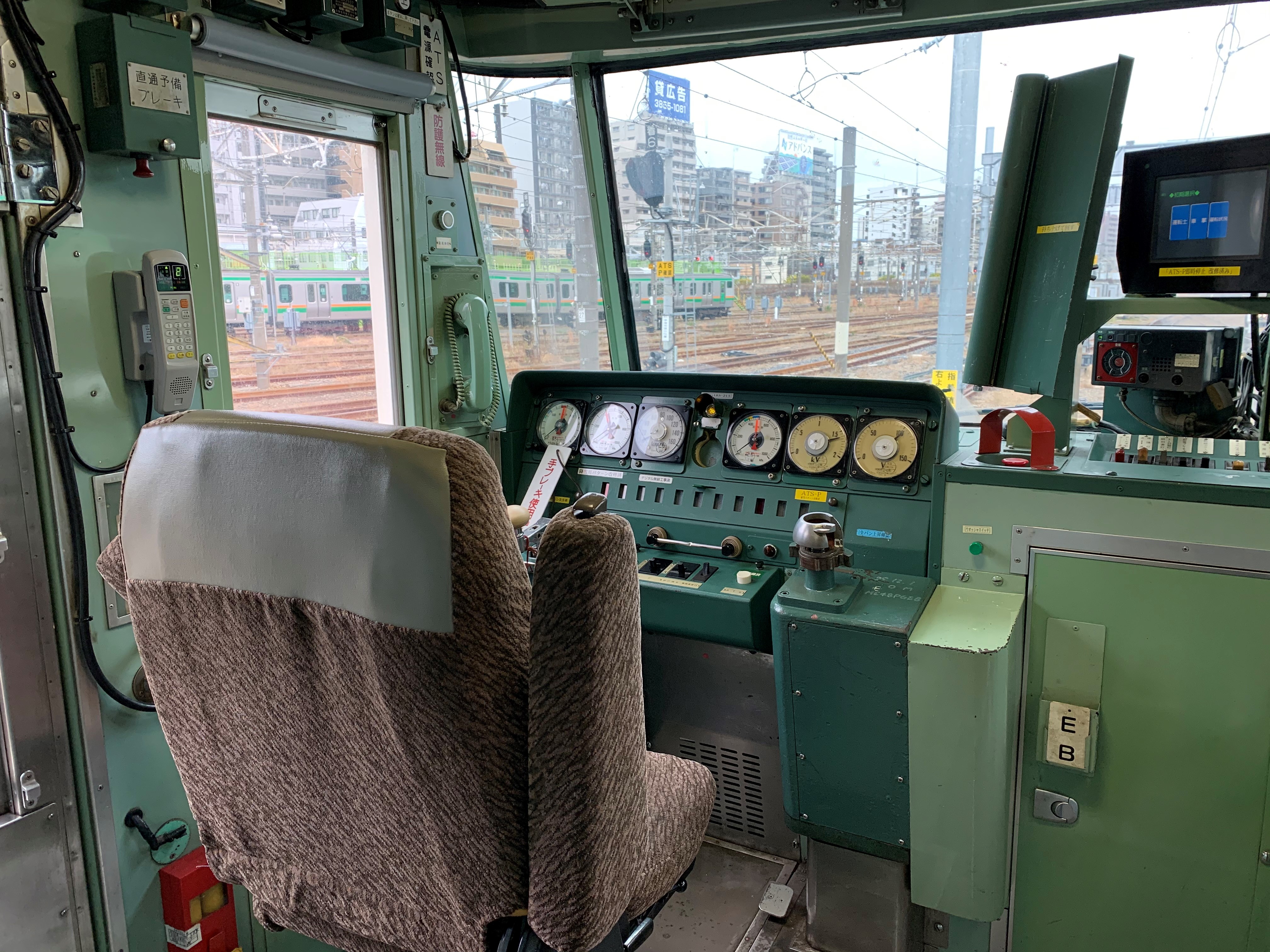 185系運転台