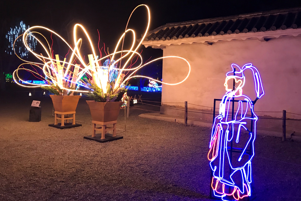 優雅に歩く平安貴族のイルミネーション/京都二条城イルミナージュ(京都市/中京区)