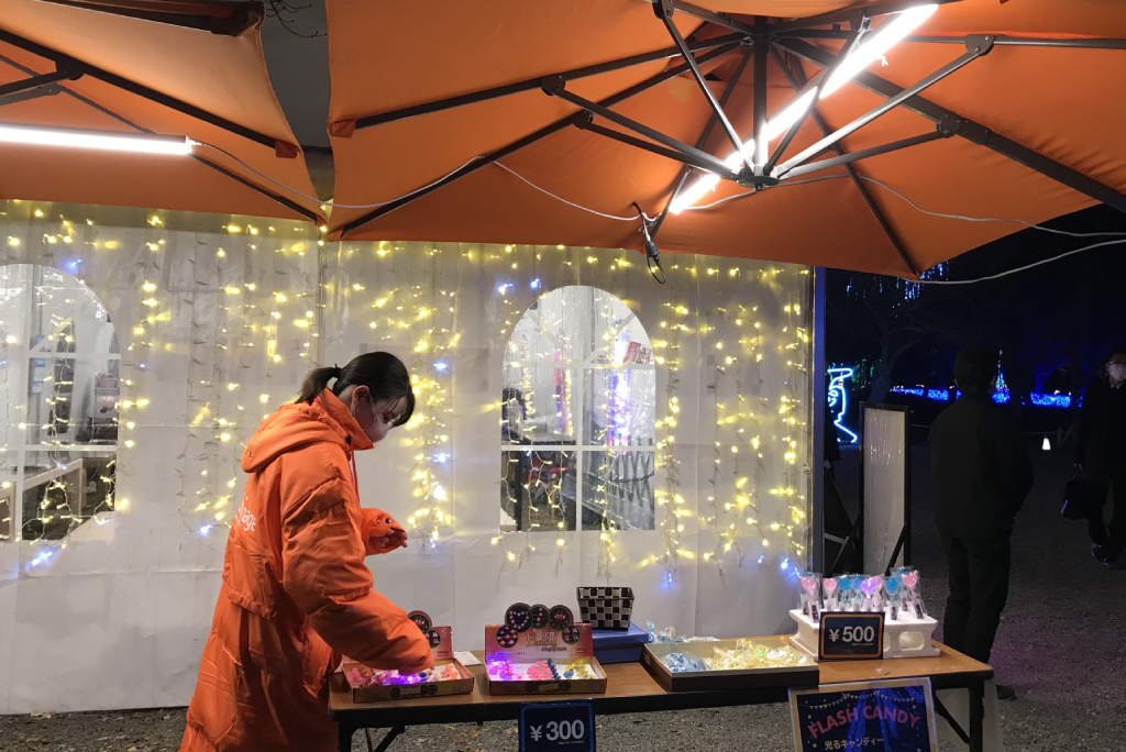 光の演出された飲食ブース/京都二条城イルミナージュ(京都市/中京区)