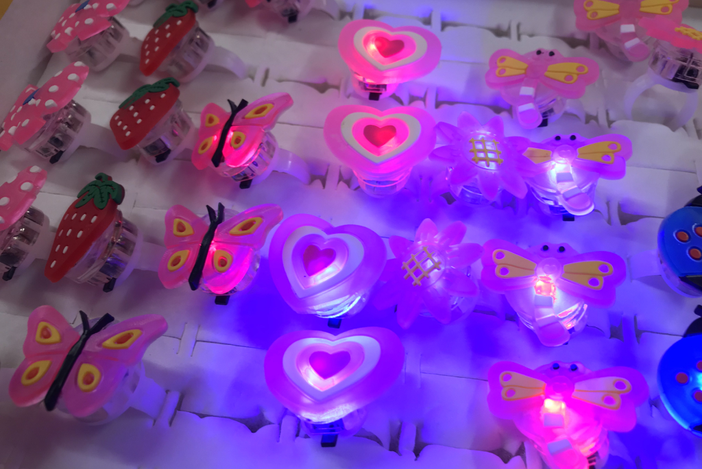 キラキラグッズの販売/京都二条城イルミナージュ(京都市/中京区)