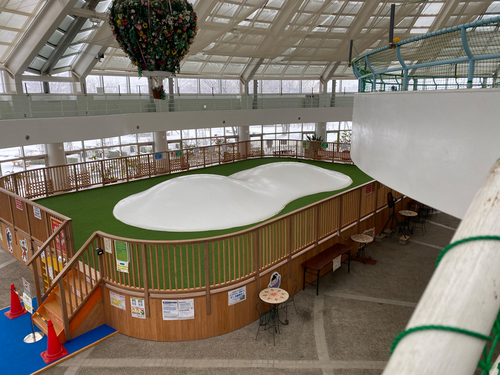 おとぎの森館（高岡市）