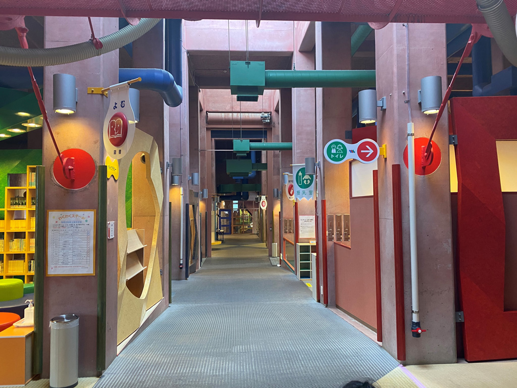 富山県こどもみらい館（射水市）