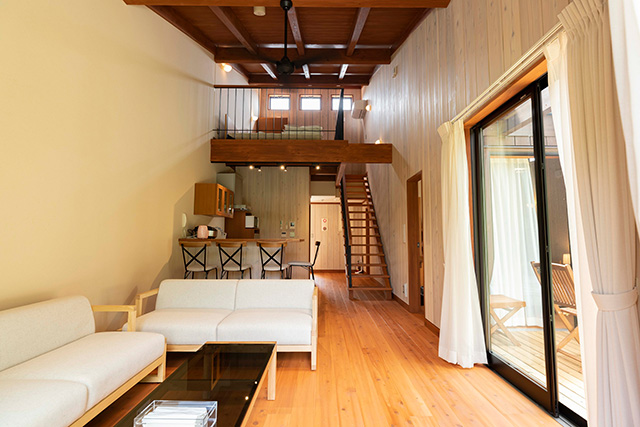 コテージのリビング/モンベル アウトドアヴィレッジ 本山（高知県/本山町）