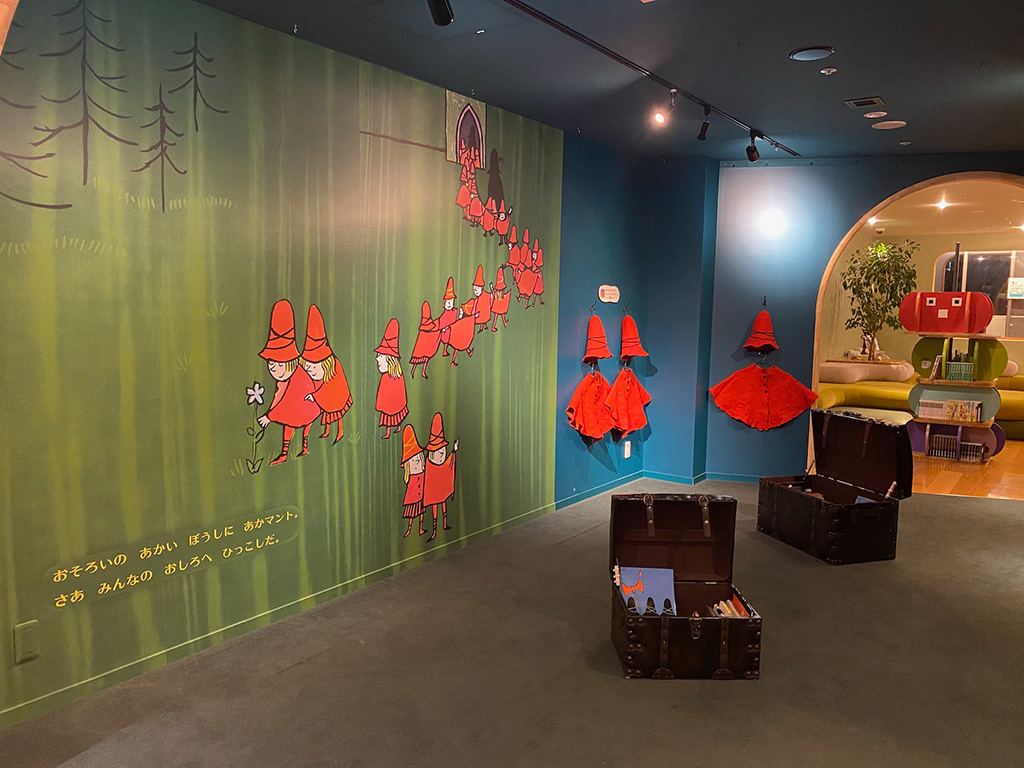 『おでかけ!絵本ミュージアム すてきな三にんぐみ展」の様子/絵と言葉のライブラリー ミッカ(東京都/葛飾区)
