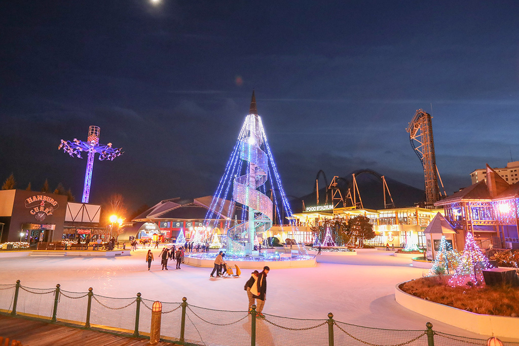 富士急ハイランド/スケートリンク(山梨県/富士吉田市)
