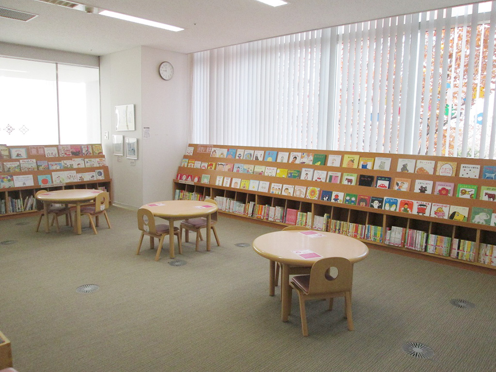 親子読み聞かせ室/桜図書館（埼玉県/さいたま市）