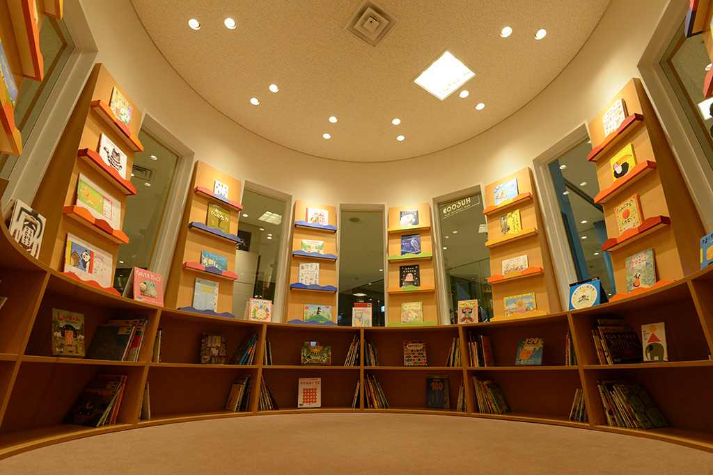 レストスペース「TERRACE」/HUGOOD TAKAISHI(大阪府/高石市)