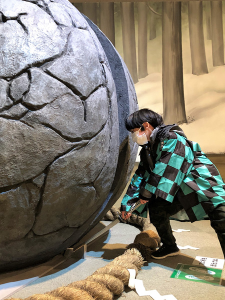 「狭霧山の大岩」が今回も登場!/東映太秦映画村(京都市右京区)