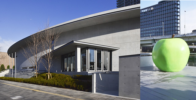 外観と青リンゴのオブジェ/こども本の森 中之島（大阪府/大阪市）