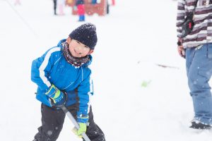 親子で一緒に雪遊び！やって楽しい雪を使った遊びおすすめ6選