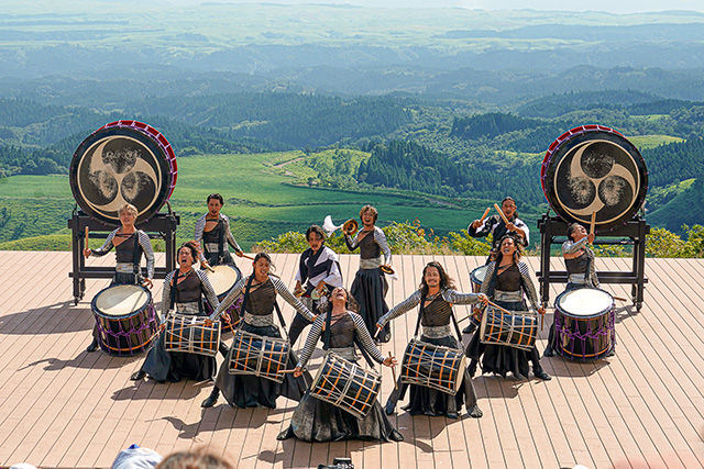 和太鼓集団DRUM TAO/野外劇場 TAOの丘(大分県/竹田市)