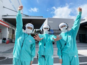 ポテトチップスなどの製造工程を生中継!カルビーの工場のオンライン工場見学が面白い