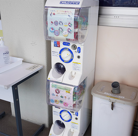 人気の缶バッジガチャガチャ/姫路市立水族館(兵庫県)