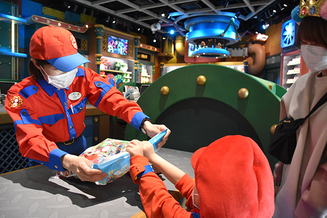 土管になっているレジ/USJ「スーパー・ニンテンドー・ワールド」（大阪府/大阪市）