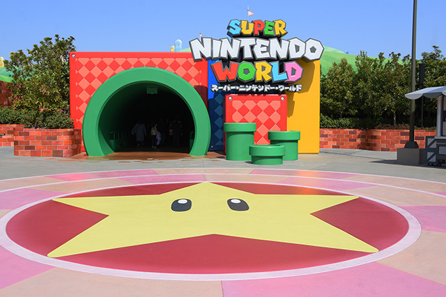 “スーパースター”と土管/USJ「スーパー・ニンテンドー・ワールド」（大阪府/大阪市）