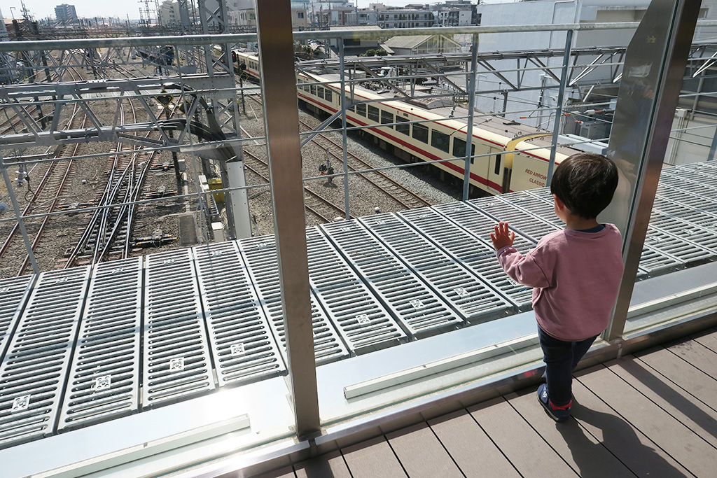 特急車両「レッドアロークラシック」/西武鉄道所沢駅(埼玉県/所沢市)
