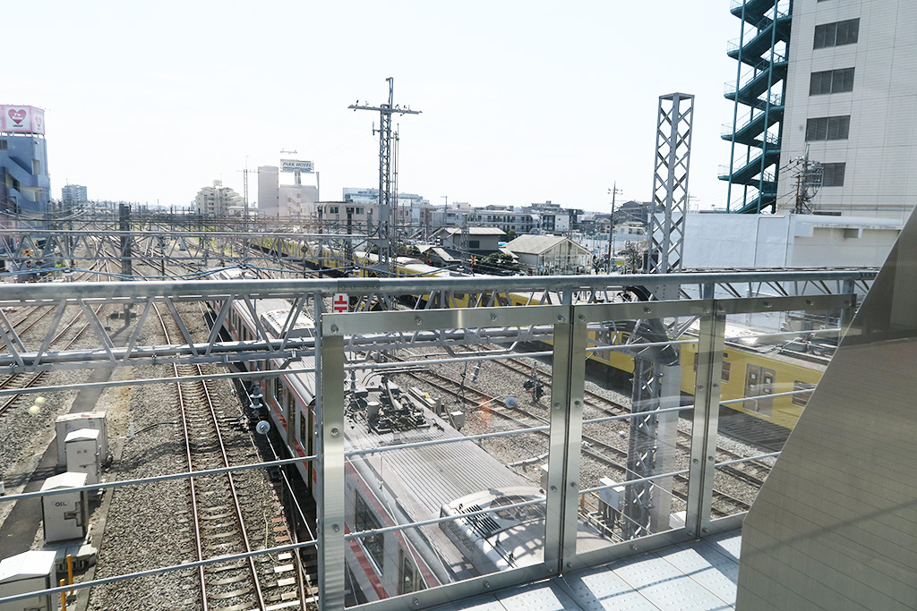 屋外デッキからの眺め/西武鉄道所沢駅(埼玉県/所沢市)