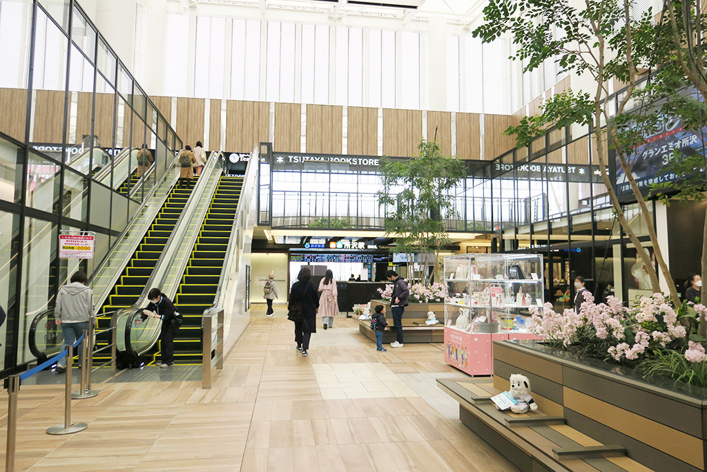 駅ビル「グランエミオ所沢」/西武鉄道所沢駅(埼玉県/所沢市)