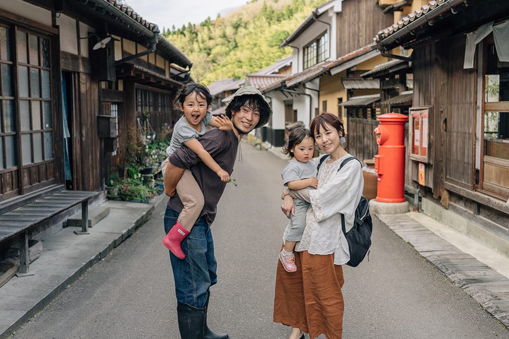 移住インタビュー｜仕事と暮らしを分断せず、みんなでできることを持ち寄り暮らす（島根県大田市大森町）