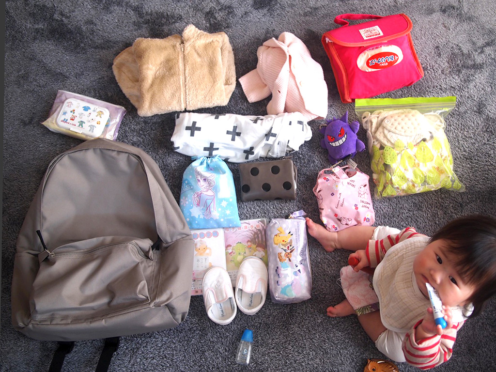 大容量の「肩の負担を軽くする 撥水 リュックサック 」(無印良品)