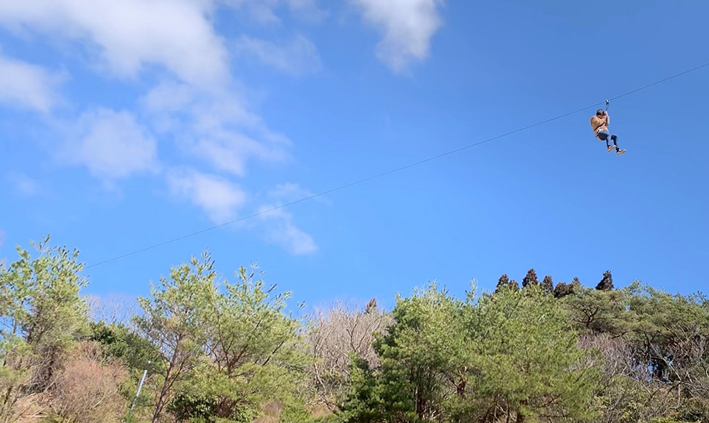 「ジップスライド」/六甲山アスレチックパークGREENIA(兵庫県/神戸市)
