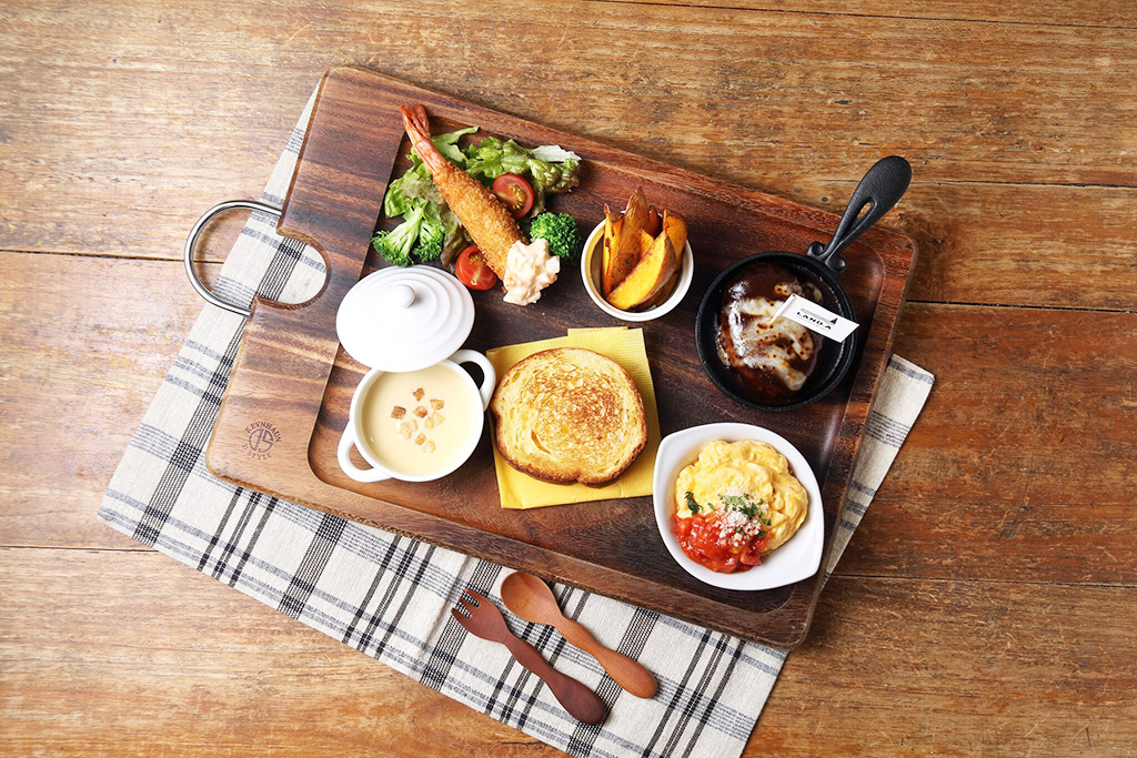 LAND_Aのキッズプレート(写真提供:LAND_A)